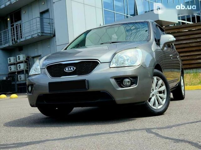 Киа Каренс 2010 в Киеве на Automoto.ua Киа Каренс, объемом двигателя 2 л и пробегом 230 тыс. км за 8200 $, фото 3 на Automoto.ua