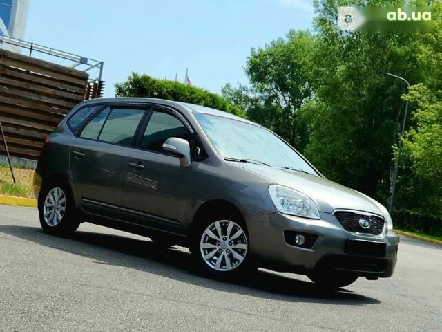 Киа Каренс 2010 в Киеве на Automoto.ua Киа Каренс, объемом двигателя 2 л и пробегом 230 тыс. км за 8200 $, фото 4 на Automoto.ua