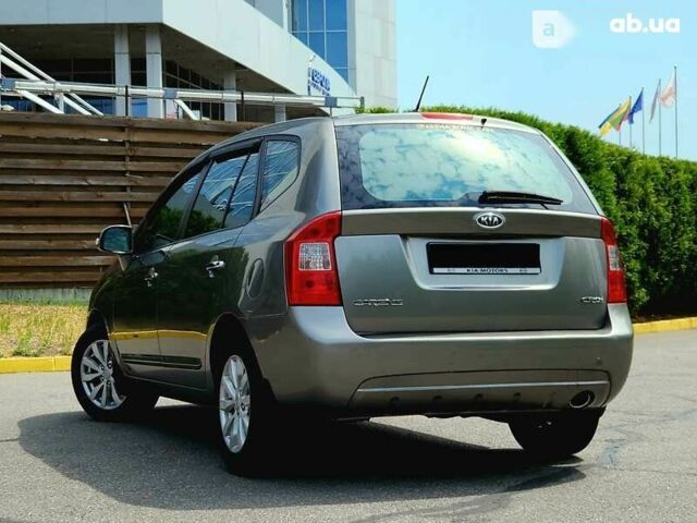 Киа Каренс 2010 в Киеве на Automoto.ua Киа Каренс, объемом двигателя 2 л и пробегом 230 тыс. км за 8200 $, фото 10 на Automoto.ua