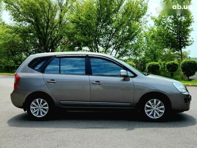 Киа Каренс 2010 в Киеве на Automoto.ua Киа Каренс, объемом двигателя 2 л и пробегом 230 тыс. км за 8200 $, фото 14 на Automoto.ua