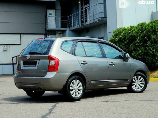 Киа Каренс 2010 в Киеве на Automoto.ua Киа Каренс, объемом двигателя 2 л и пробегом 230 тыс. км за 8200 $, фото 8 на Automoto.ua