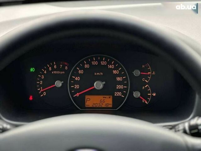 Кіа Каренс, об'ємом двигуна 2 л та пробігом 203 тис. км за 5999 $, фото 19 на Automoto.ua