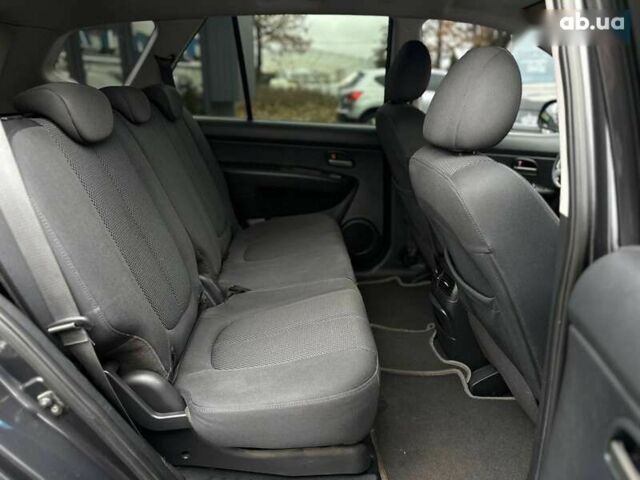 Кіа Каренс, об'ємом двигуна 2 л та пробігом 203 тис. км за 5999 $, фото 15 на Automoto.ua