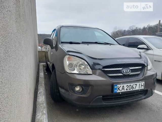 Кіа Каренс, об'ємом двигуна 2 л та пробігом 253 тис. км за 6400 $, фото 3 на Automoto.ua