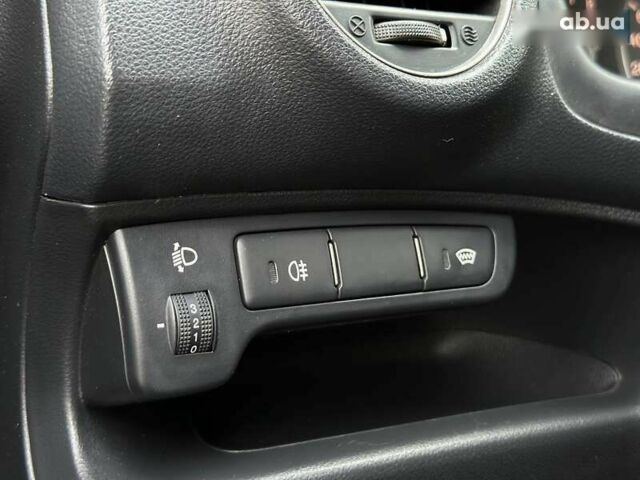 Кіа Каренс, об'ємом двигуна 2 л та пробігом 203 тис. км за 5999 $, фото 20 на Automoto.ua