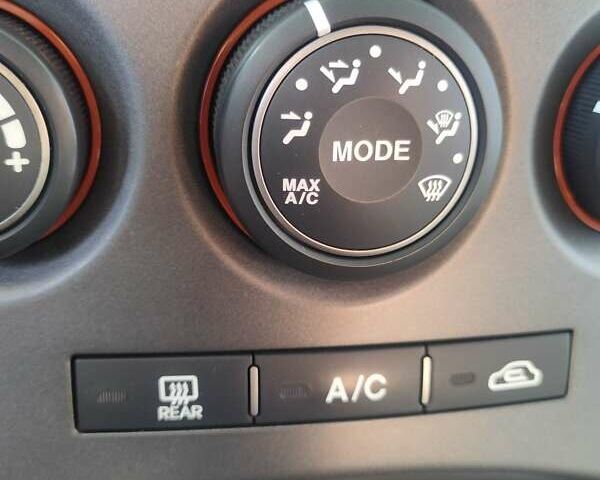 Киа Каренс, объемом двигателя 2 л и пробегом 191 тыс. км за 7699 $, фото 4 на Automoto.ua