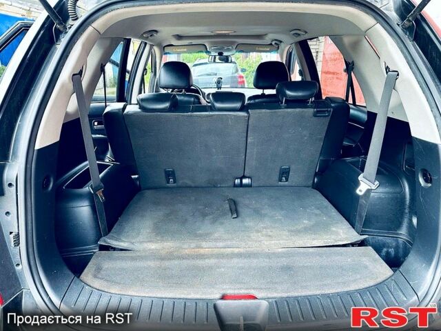 Кіа Каренс, об'ємом двигуна 2 л та пробігом 186 тис. км за 7500 $, фото 6 на Automoto.ua