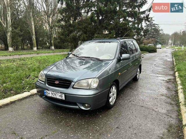 Серый Киа Каренс, объемом двигателя 1.8 л и пробегом 248 тыс. км за 1800 $, фото 2 на Automoto.ua