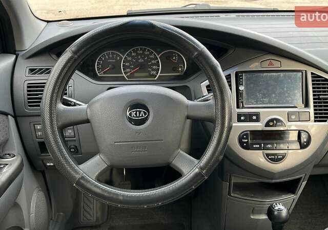 Киа Каренс 2005 в Николаеве на Automoto.ua Серый Киа Каренс, объемом двигателя 1.98 л и пробегом 217 тыс. км за 5300 $, фото 15 на Automoto.ua