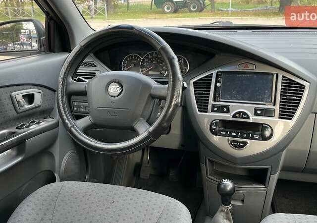 Киа Каренс 2005 в Николаеве на Automoto.ua Серый Киа Каренс, объемом двигателя 1.98 л и пробегом 217 тыс. км за 5300 $, фото 14 на Automoto.ua