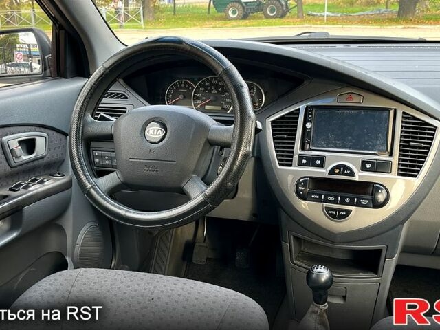 Киа Каренс 2005 в Николаеве на Automoto.ua Серый Киа Каренс, объемом двигателя 2 л и пробегом 217 тыс. км за 5300 $, фото 10 на Automoto.ua