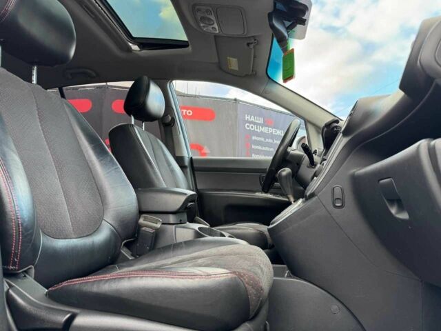 Киа Каренс 2006 в Виннице на Automoto.ua Серый Киа Каренс, объемом двигателя 2 л и пробегом 354 тыс. км за 5599 $, фото 1 на Automoto.ua