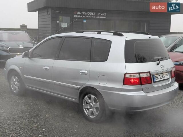 Серый Киа Каренс, объемом двигателя 2 л и пробегом 215 тыс. км за 5450 $, фото 14 на Automoto.ua