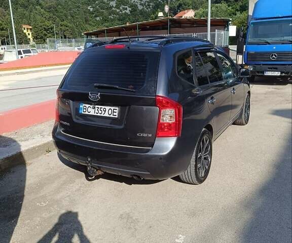 Серый Киа Каренс, объемом двигателя 2 л и пробегом 300 тыс. км за 6300 $, фото 5 на Automoto.ua