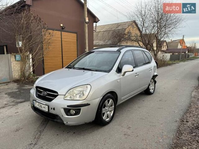 Сірий Кіа Каренс, об'ємом двигуна 1.99 л та пробігом 280 тис. км за 3350 $, фото 2 на Automoto.ua