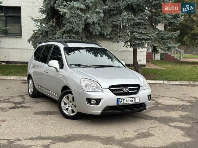 Серый Киа Каренс, объемом двигателя 2 л и пробегом 280 тыс. км за 4999 $, фото 6 на Automoto.ua