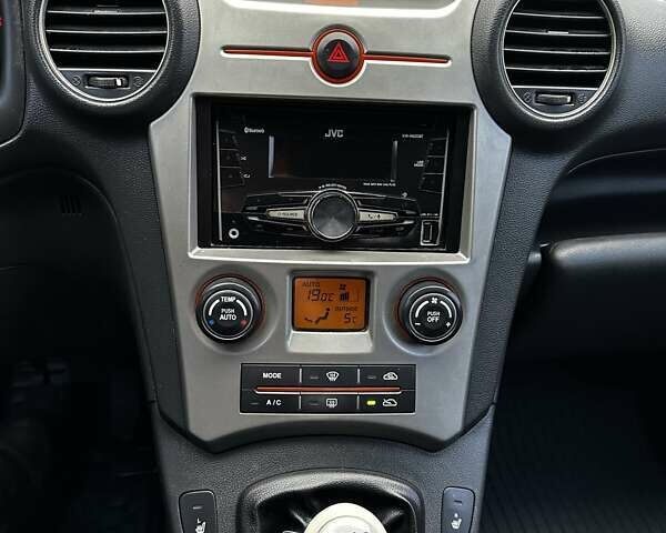 Серый Киа Каренс, объемом двигателя 2 л и пробегом 280 тыс. км за 4999 $, фото 24 на Automoto.ua