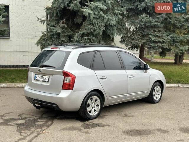 Серый Киа Каренс, объемом двигателя 2 л и пробегом 280 тыс. км за 4999 $, фото 11 на Automoto.ua