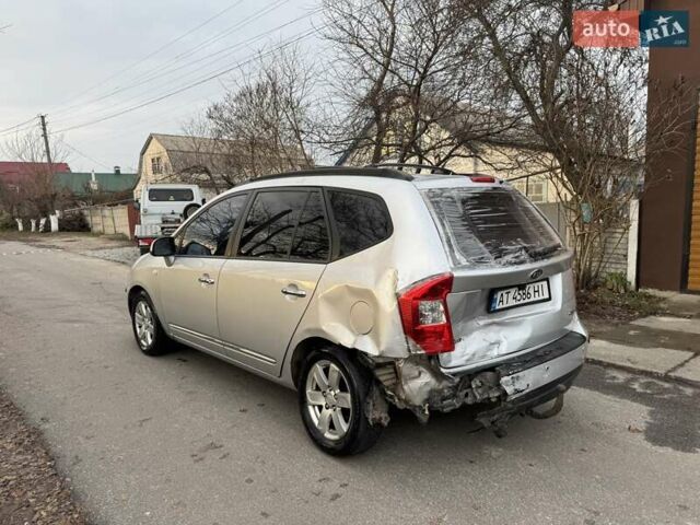 Сірий Кіа Каренс, об'ємом двигуна 1.99 л та пробігом 280 тис. км за 3350 $, фото 3 на Automoto.ua