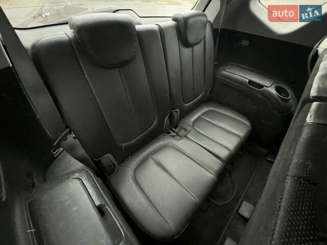 Сірий Кіа Каренс, об'ємом двигуна 1.99 л та пробігом 220 тис. км за 3999 $, фото 7 на Automoto.ua