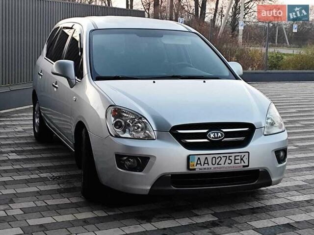 Серый Киа Каренс, объемом двигателя 2 л и пробегом 163 тыс. км за 5400 $, фото 14 на Automoto.ua
