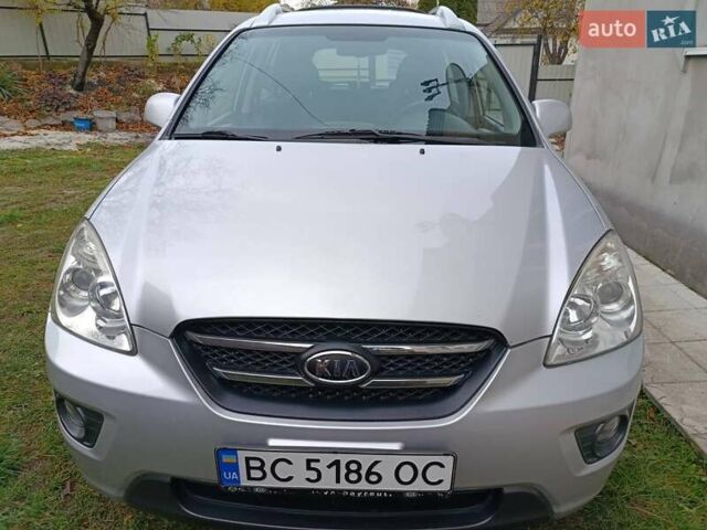 Серый Киа Каренс, объемом двигателя 2 л и пробегом 222 тыс. км за 5500 $, фото 1 на Automoto.ua
