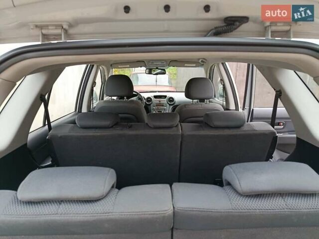 Серый Киа Каренс, объемом двигателя 2 л и пробегом 222 тыс. км за 5500 $, фото 4 на Automoto.ua