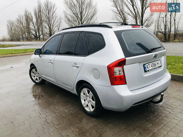 Серый Киа Каренс, объемом двигателя 1.99 л и пробегом 280 тыс. км за 4700 $, фото 5 на Automoto.ua