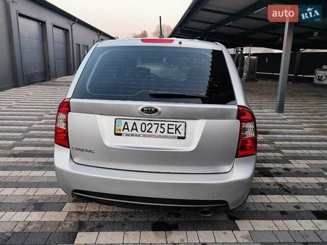 Серый Киа Каренс, объемом двигателя 2 л и пробегом 163 тыс. км за 5400 $, фото 21 на Automoto.ua