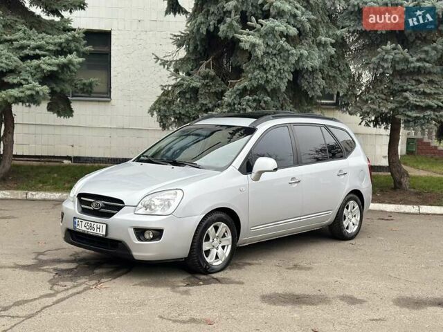 Серый Киа Каренс, объемом двигателя 2 л и пробегом 280 тыс. км за 4999 $, фото 14 на Automoto.ua