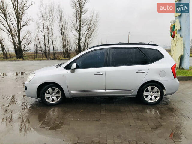 Серый Киа Каренс, объемом двигателя 1.99 л и пробегом 280 тыс. км за 4700 $, фото 1 на Automoto.ua