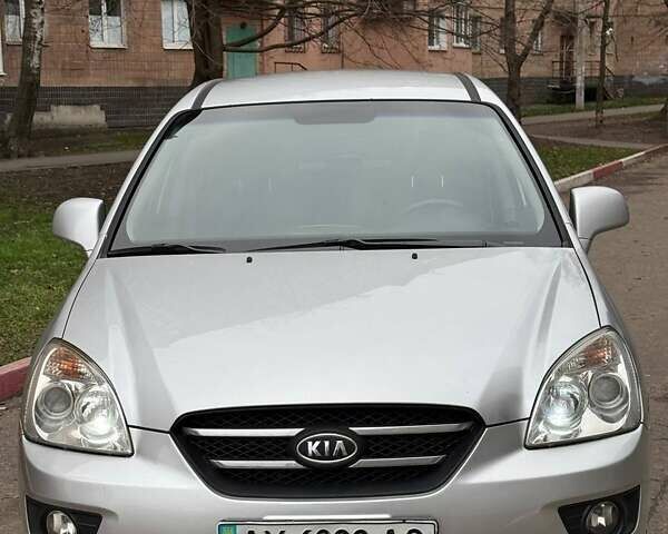 Серый Киа Каренс, объемом двигателя 2 л и пробегом 131 тыс. км за 8200 $, фото 12 на Automoto.ua
