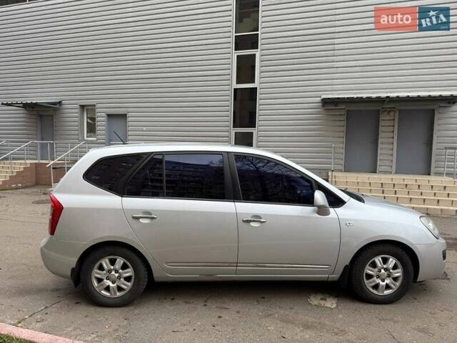 Серый Киа Каренс, объемом двигателя 2 л и пробегом 131 тыс. км за 8200 $, фото 10 на Automoto.ua