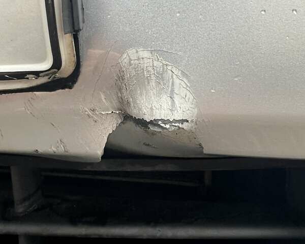 Серый Киа Каренс, объемом двигателя 2 л и пробегом 131 тыс. км за 8200 $, фото 28 на Automoto.ua