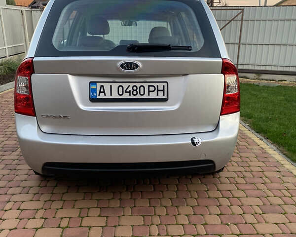 Серый Киа Каренс, объемом двигателя 2 л и пробегом 198 тыс. км за 6800 $, фото 4 на Automoto.ua