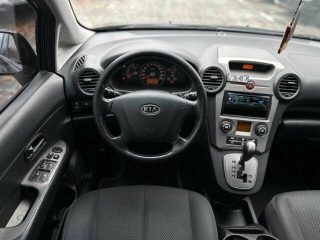 Серый Киа Каренс, объемом двигателя 2 л и пробегом 203 тыс. км за 5999 $, фото 16 на Automoto.ua