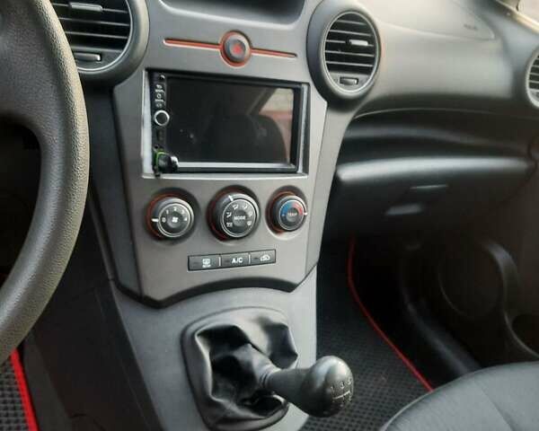 Серый Киа Каренс, объемом двигателя 2 л и пробегом 180 тыс. км за 6900 $, фото 9 на Automoto.ua