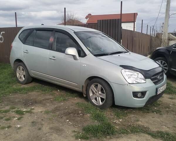 Серый Киа Каренс, объемом двигателя 2 л и пробегом 236 тыс. км за 6500 $, фото 2 на Automoto.ua
