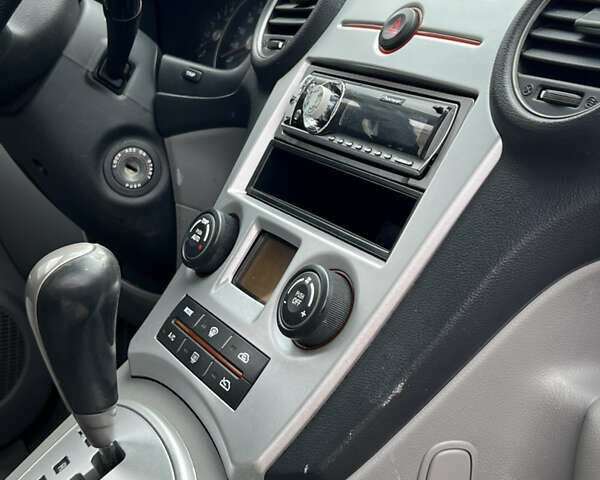 Сірий Кіа Каренс, об'ємом двигуна 1.9 л та пробігом 210 тис. км за 5500 $, фото 11 на Automoto.ua