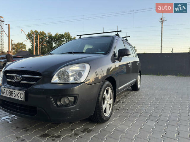 Серый Киа Каренс, объемом двигателя 2 л и пробегом 317 тыс. км за 4500 $, фото 2 на Automoto.ua