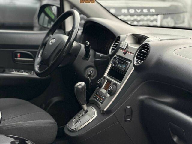 Серый Киа Каренс, объемом двигателя 2 л и пробегом 203 тыс. км за 5999 $, фото 11 на Automoto.ua