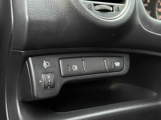 Серый Киа Каренс, объемом двигателя 2 л и пробегом 203 тыс. км за 5999 $, фото 20 на Automoto.ua