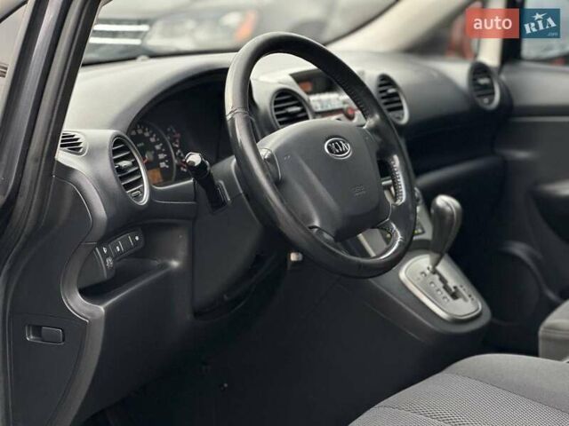 Серый Киа Каренс, объемом двигателя 2 л и пробегом 203 тыс. км за 5999 $, фото 9 на Automoto.ua