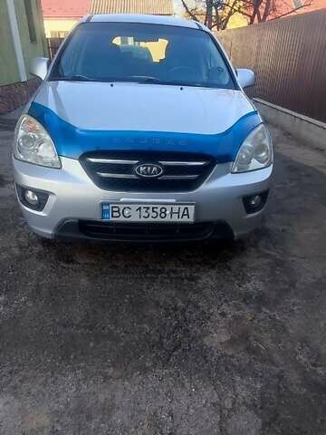 Серый Киа Каренс, объемом двигателя 2 л и пробегом 209 тыс. км за 6500 $, фото 14 на Automoto.ua