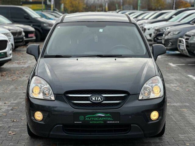 Серый Киа Каренс, объемом двигателя 2 л и пробегом 203 тыс. км за 5999 $, фото 2 на Automoto.ua
