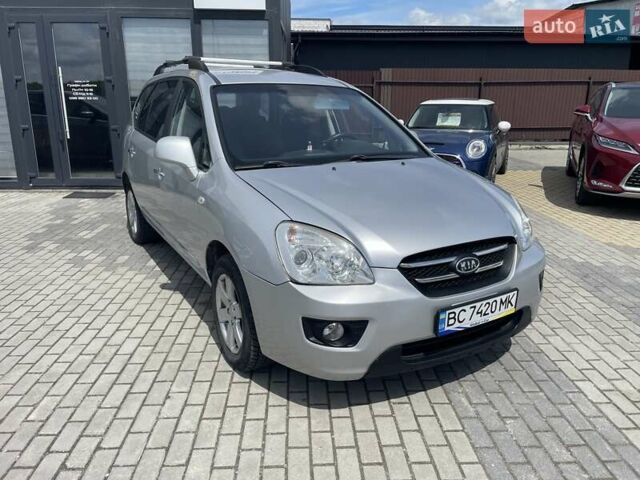 Серый Киа Каренс, объемом двигателя 2 л и пробегом 207 тыс. км за 5999 $, фото 2 на Automoto.ua