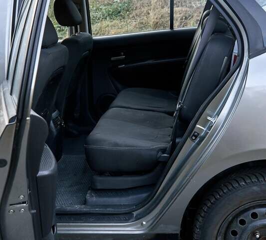 Киа Каренс 2009 в Житомире на Automoto.ua Серый Киа Каренс, объемом двигателя 1.99 л и пробегом 270 тыс. км за 5500 $, фото 14 на Automoto.ua
