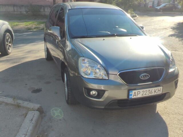 Сірий Кіа Каренс, об'ємом двигуна 2 л та пробігом 90 тис. км за 7700 $, фото 3 на Automoto.ua