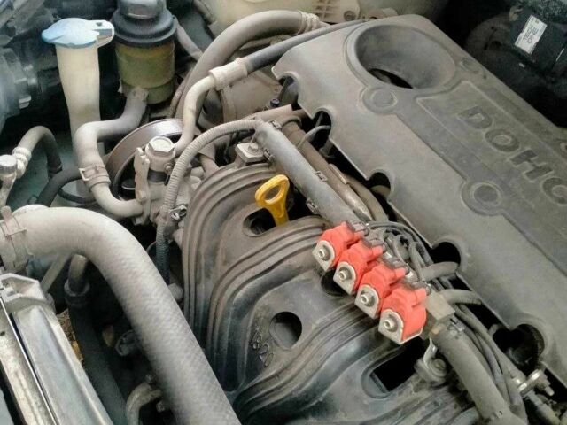 Сірий Кіа Каренс, об'ємом двигуна 2 л та пробігом 229 тис. км за 7300 $, фото 19 на Automoto.ua