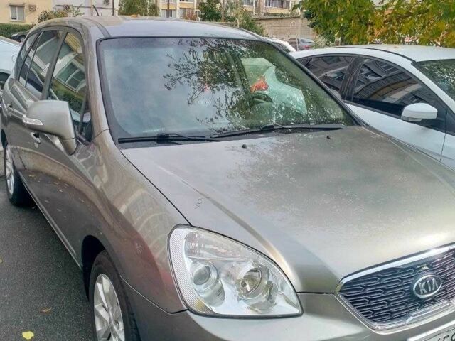 Сірий Кіа Каренс, об'ємом двигуна 2 л та пробігом 229 тис. км за 7300 $, фото 1 на Automoto.ua